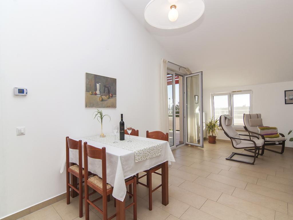 Apartments Ceja Near Sea Medulin Room photo
