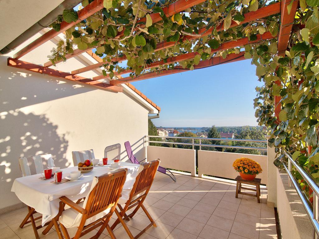 Apartments Ceja Near Sea Medulin Room photo