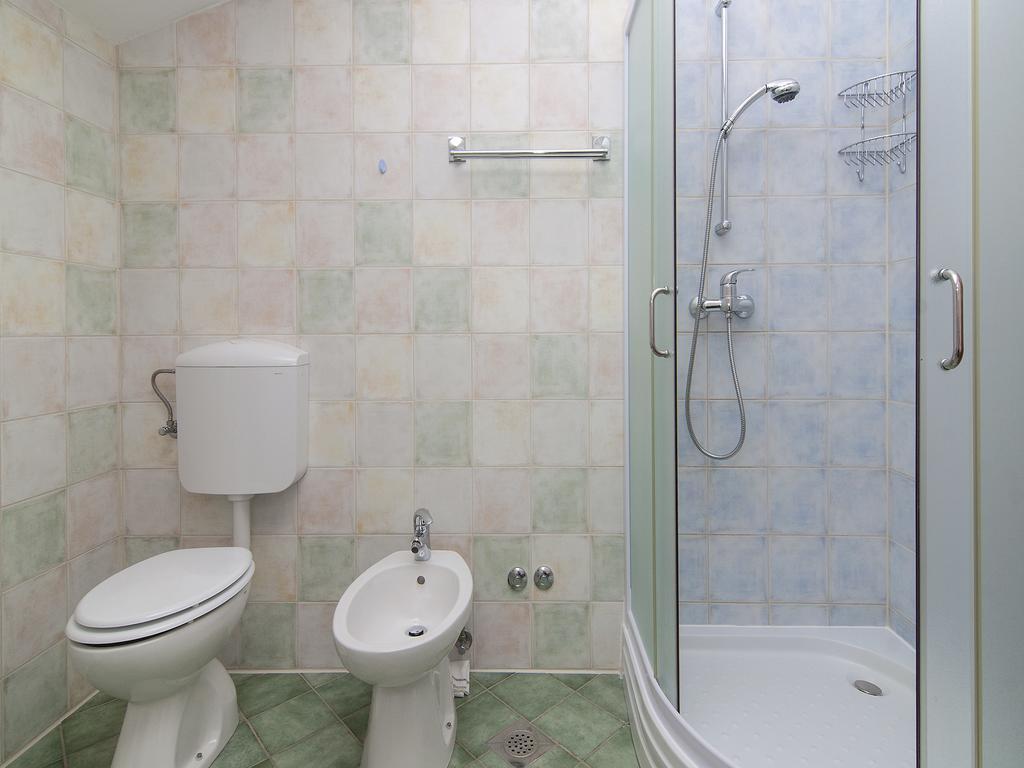 Apartments Ceja Near Sea Medulin Room photo