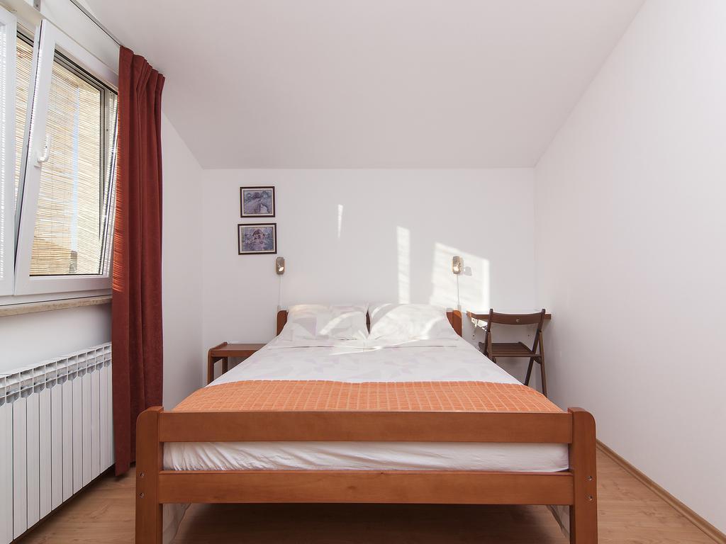 Apartments Ceja Near Sea Medulin Room photo